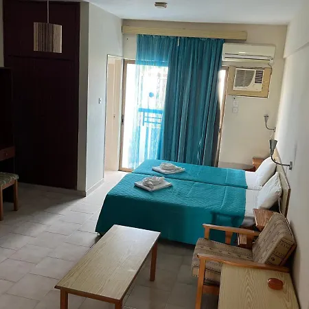 Maouris Aparthotel Protaras