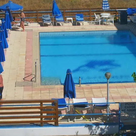 Maouris Протарас