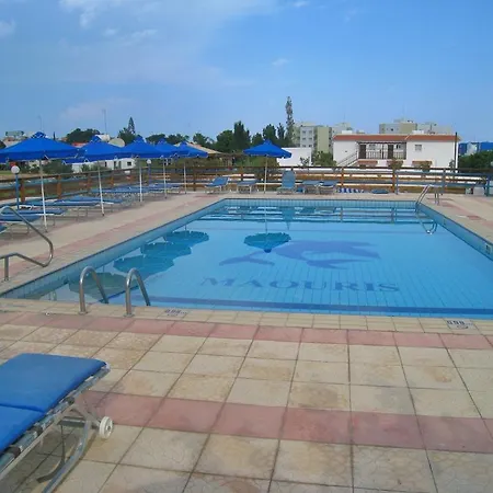 Lägenhetshotell Maouris 4*