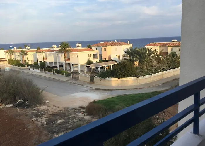 Maouris アパートホテル